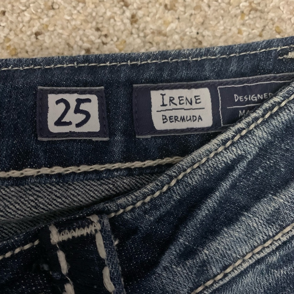 Miss Me Bermuda shorts, size 25 - Picture 3 of 4